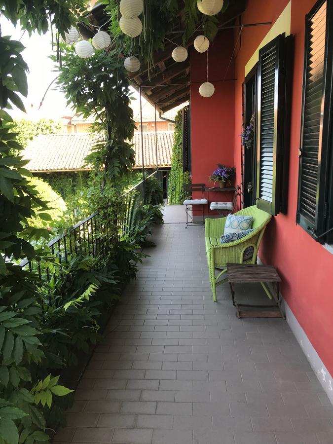 B&B Binot Карманьола Экстерьер фото